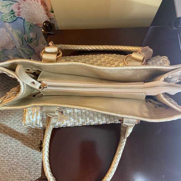 CJ banks, gold woven purse - Picture 7 of 9